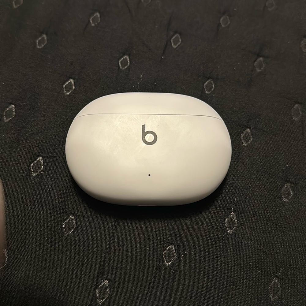Brand new beats earbuds by dr dre